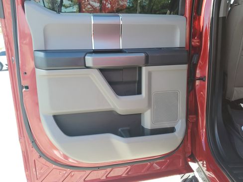 Used 2020 Ford F150 XLT w/ Equipment Group 302A Luxury image 11