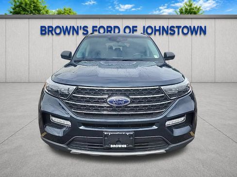 Used 2023 Ford Explorer XLT w/ Equipment Group 202A AWD/4WD image 3