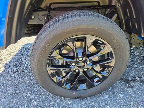 Certified 2023 Jeep Gladiator Overland AWD/4WD image 27