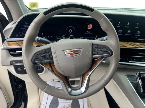 Certified 2023 Cadillac Escalade Premium Luxury Platinum AWD/4WD image 13