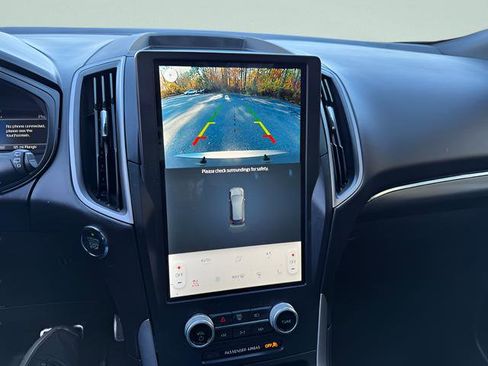 Certified 2022 Ford Edge ST-Line AWD/4WD image 11