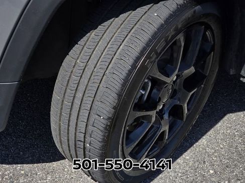 Used 2024 Jeep Compass Latitude w/ Convenience Group image 19