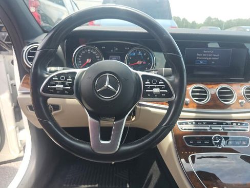Used 2019 Mercedes-Benz E 450 4MATIC Sedan w/ Premium Package image 5