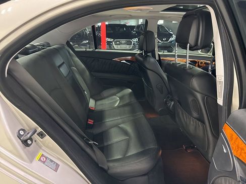 Used 2007 Mercedes-Benz E 550 Sedan image 36