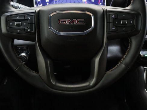 Used 2024 GMC Sierra 2500 AT4 w/ AT4 Premium Plus Package AWD/4WD image 27