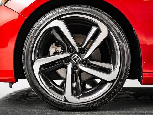 Used 2018 Honda Accord Sport image 12