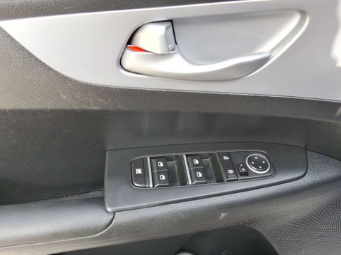 Used 2024 Kia Forte LX FWD image 21