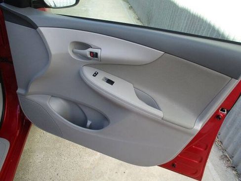 Used 2009 Toyota Corolla LE FWD image 15