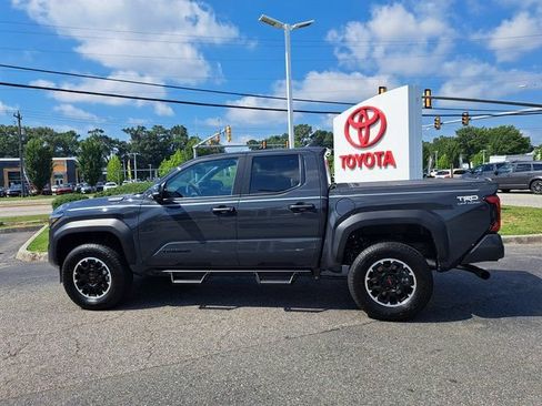 New 2026 Toyota Tacoma TRD Off-Road AWD/4WD image 9