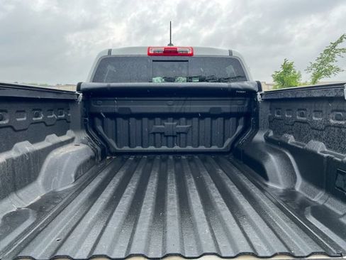 Used 2024 Chevrolet Colorado Trail Boss w/ Advanced Trailering Package AWD/4WD image 11