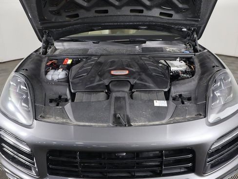 Used 2021 Porsche Cayenne GTS w/ Premium Package Plus image 21