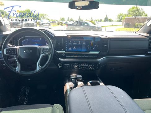 Certified 2023 Chevrolet Silverado 1500 RST AWD/4WD image 17