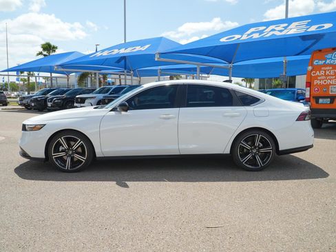 Used 2025 Honda Accord Sport image 10
