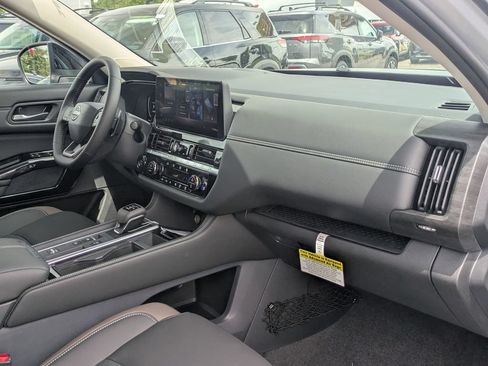 New 2026 Nissan Pathfinder Platinum w/ Cargo Package FWD image 32