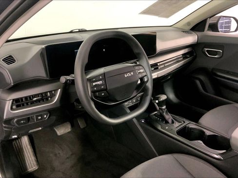 Used 2025 Kia K4 FWD image 13