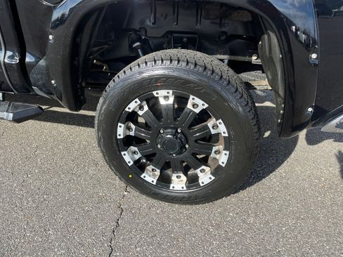 Used 2016 Toyota Tundra SR5 image 24