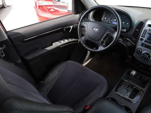 Used 2010 Hyundai Santa Fe SE FWD image 23