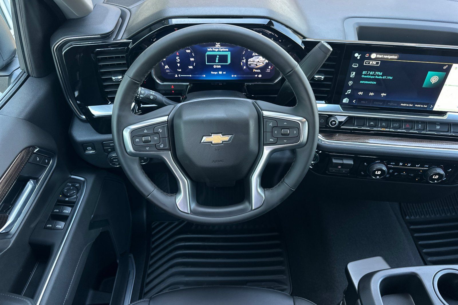 New 2026 Chevrolet Silverado 1500 LT w/ Leather Package AWD/4WD image 14