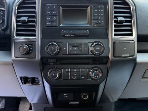 Used 2016 Ford F150 XLT AWD/4WD image 15