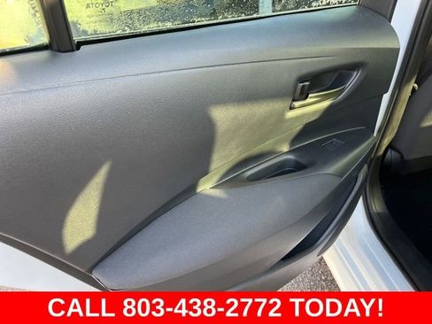 Used 2025 Toyota Corolla LE FWD image 10