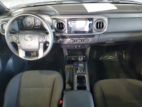 Used 2019 Toyota Tacoma TRD Off-Road RWD image 11