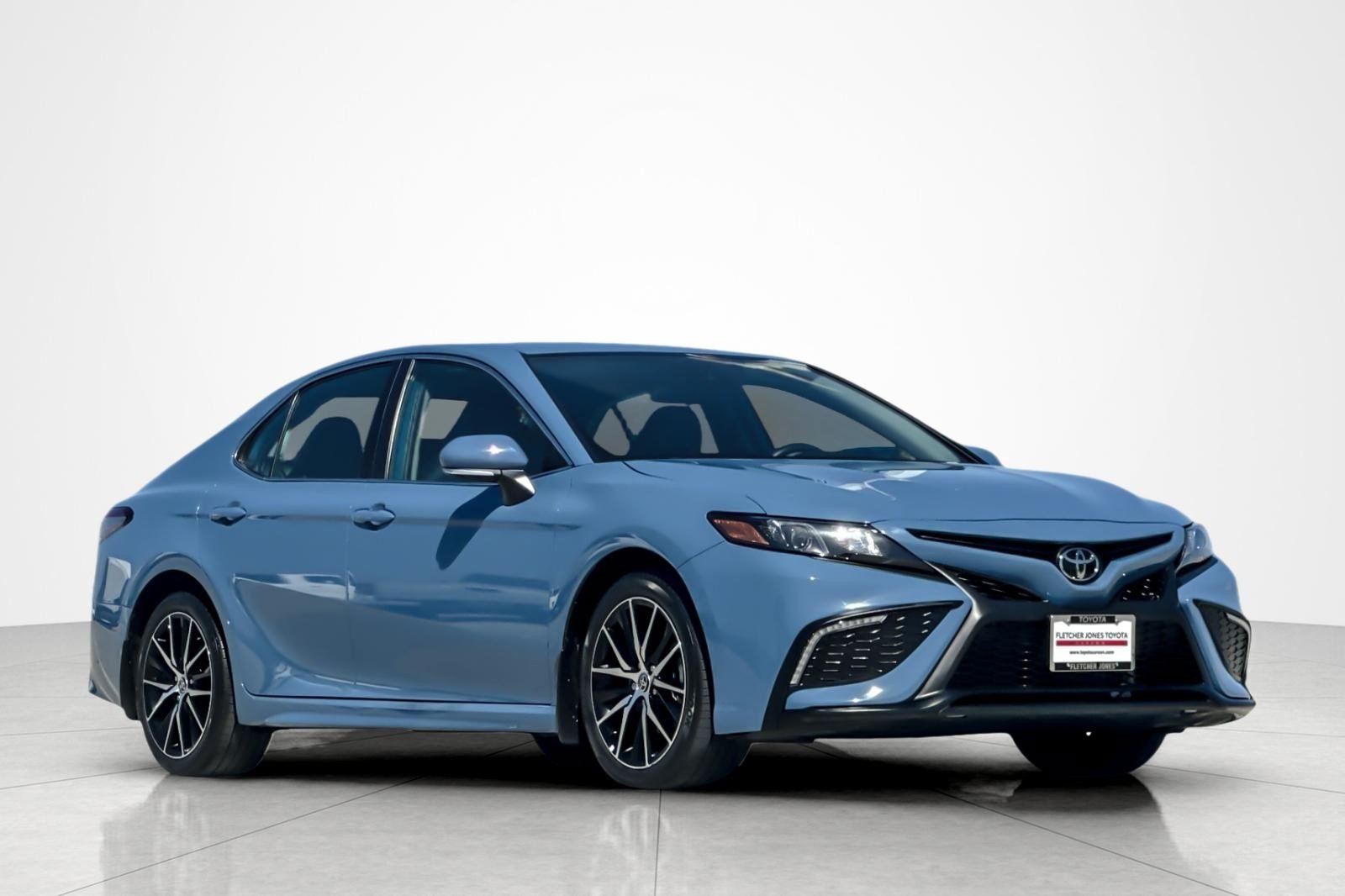 Certified 2024 Toyota Camry SE FWD image 7