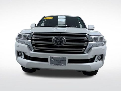 Used 2016 Toyota Land Cruiser AWD/4WD image 3