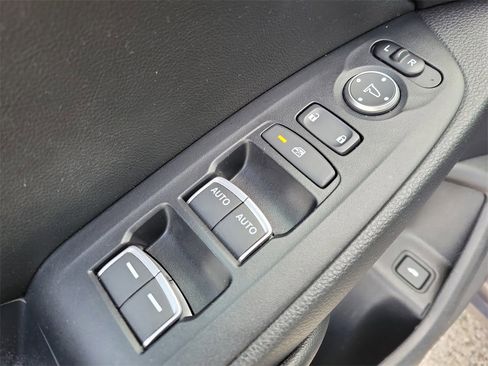 Used 2019 Honda Accord Sport image 14