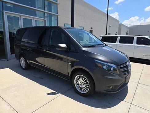 Certified 2023 Mercedes-Benz Metris Passenger image 1