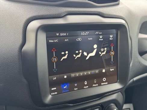 Used 2023 Jeep Renegade Latitude image 22