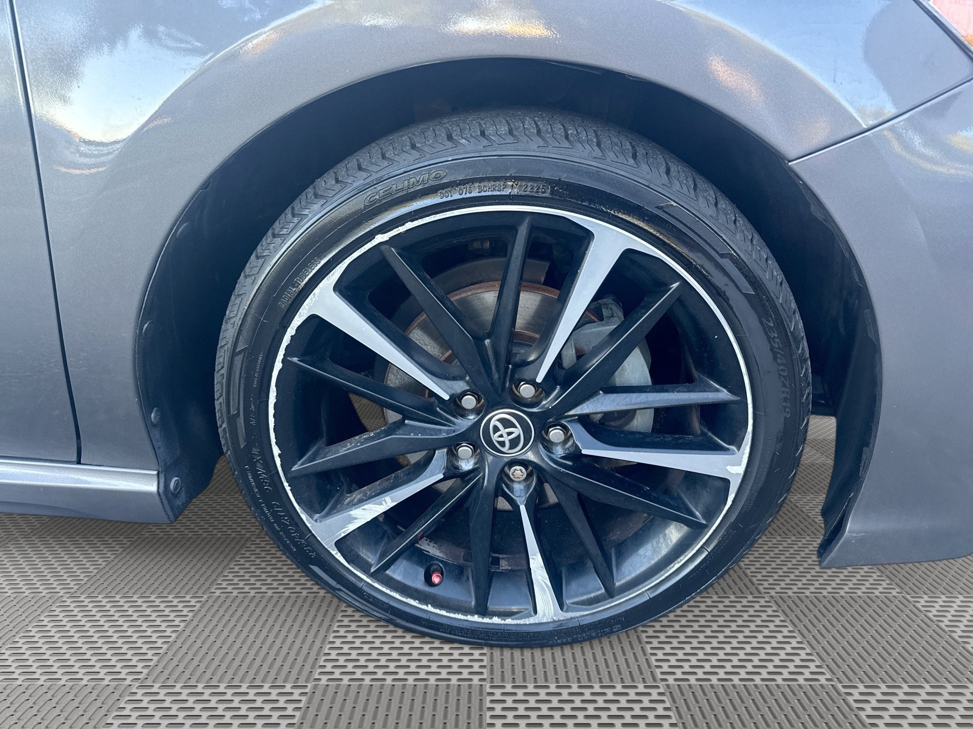 Used 2020 Toyota Camry XSE FWD image 30
