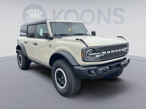 New 2025 Ford Bronco Badlands image 10