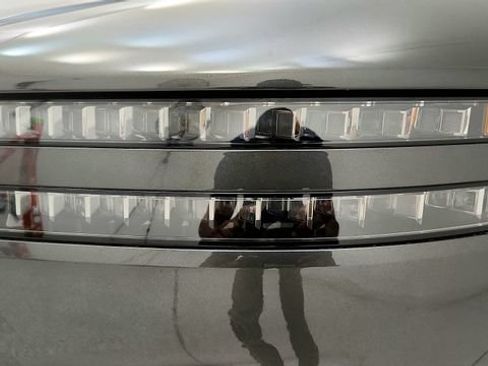 Used 2023 Genesis G90 3.5T AWD/4WD image 23