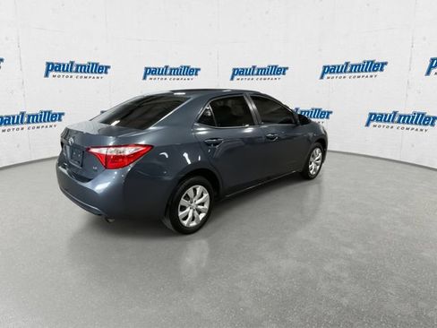 Used 2015 Toyota Corolla LE FWD image 11