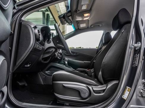 Used 2023 Hyundai Kona SE w/ Cargo Package AWD/4WD image 36