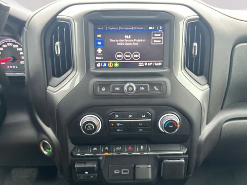 Certified 2023 Chevrolet Silverado 1500 Custom image 13