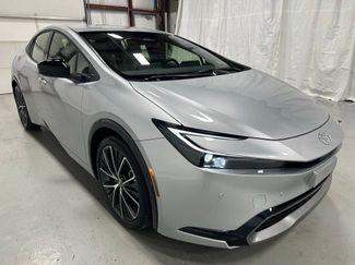 Used 2025 Toyota Prius XLE video 1