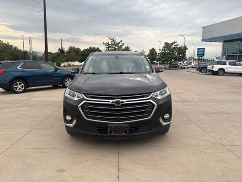 Used 2018 Chevrolet Traverse LT AWD/4WD image 2