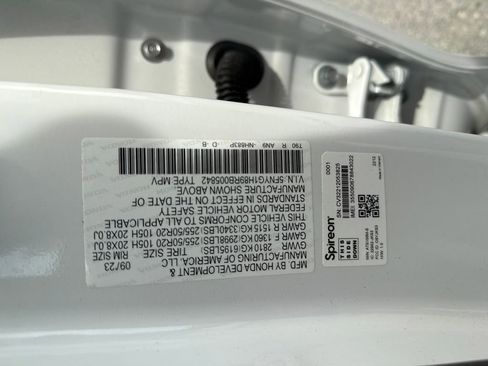 Used 2024 Honda Pilot Elite image 34