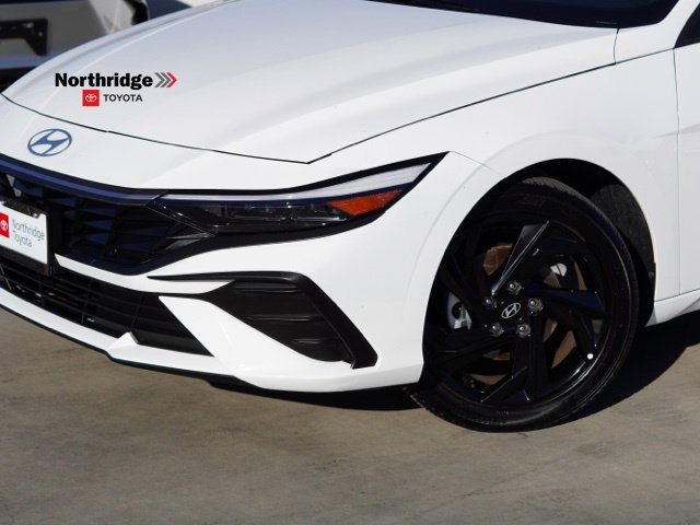 Used 2026 Hyundai Elantra Sport FWD image 5
