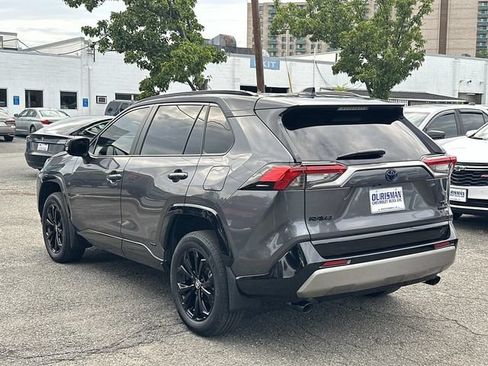 Used 2024 Toyota RAV4 XSE w/ Weather Package AWD/4WD image 5