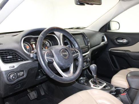 Used 2016 Jeep Cherokee Limited AWD/4WD image 17