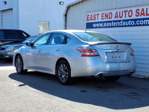 Used 2015 Nissan Altima 2.5 S w/ Special Edition Package image 3