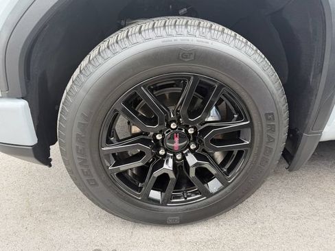 Used 2025 GMC Sierra 1500 Pro w/ Graphite Edition AWD/4WD image 9