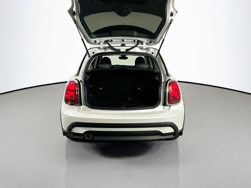 Used 2023 MINI Cooper 2-Door Hardtop image 30