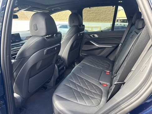 Used 2024 BMW X5 sDrive40i w/ Executive Package RWD image 15
