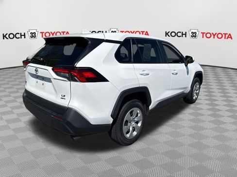 Used 2023 Toyota RAV4 LE AWD/4WD image 8