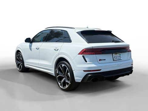 Used 2022 Audi RS Q8 w/ Carbon Optic Package AWD/4WD image 3