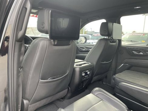 Used 2023 GMC Yukon XL Denali w/ Denali Reserve Package image 24