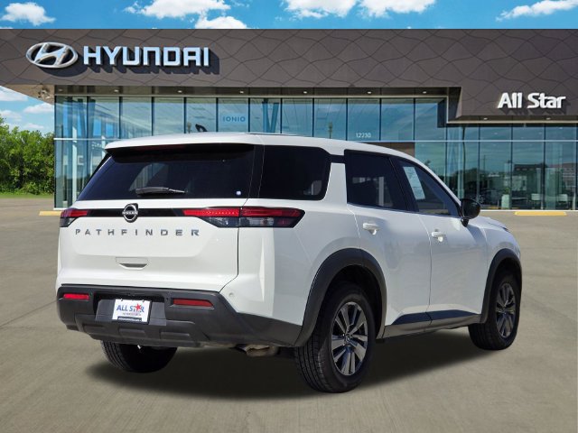 Used 2023 Nissan Pathfinder S FWD image 6